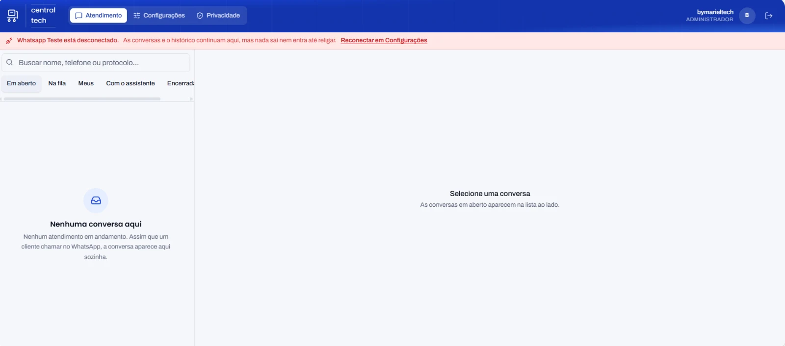 Painel de atendimento da Central Tech com abas de filas e área de conversa do WhatsApp
